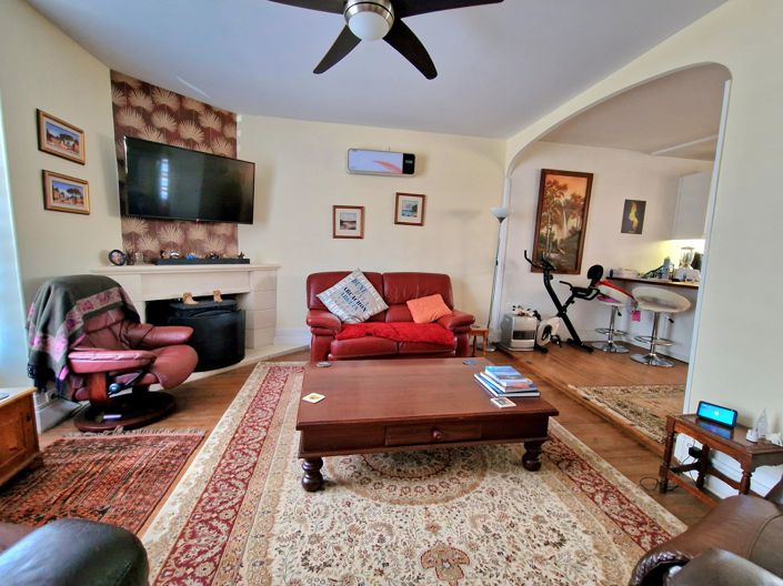 Image No.4-4 Bed House for sale