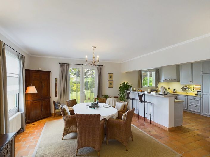 Image No.11-4 Bed House for sale