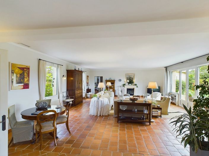 Image No.4-4 Bed House for sale