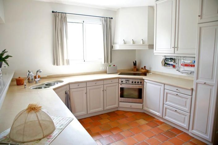 Image No.9-4 Bed House for sale