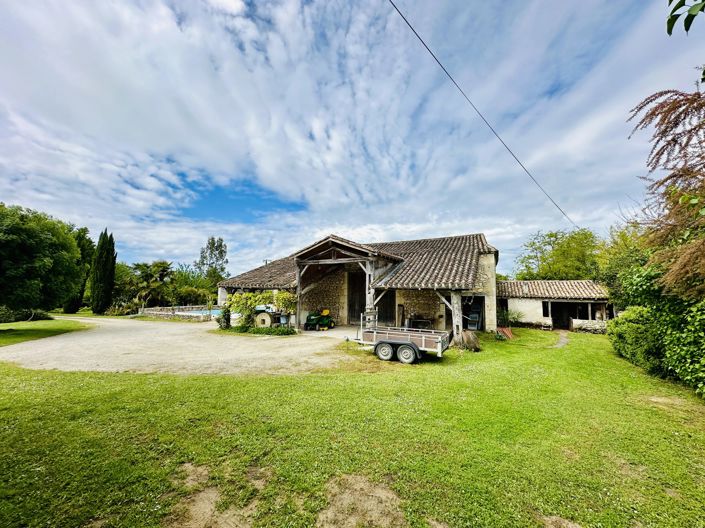 Image No.14-4 Bed Village House for sale