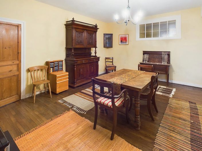 Image No.4-4 Bed House for sale