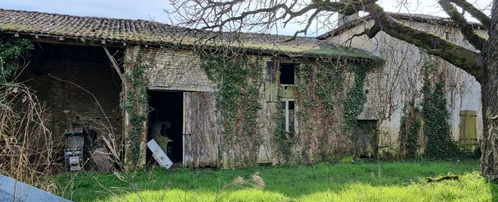 Image No.10-3 Bed Village House for sale