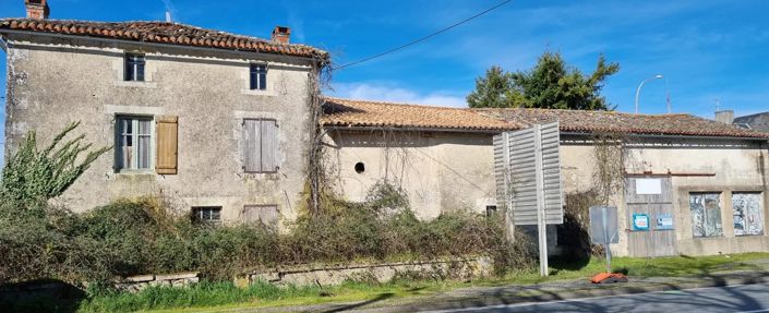 Image No.1-Maison de village de 3 chambres à vendre à Sauzé-Vaussais