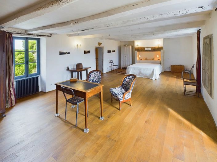 Image No.9-3 Bed House for sale