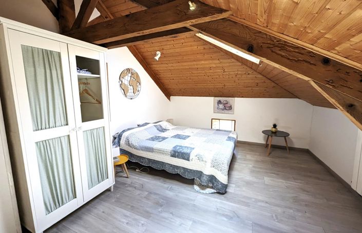 Image No.7-6 Bed Farmhouse for sale