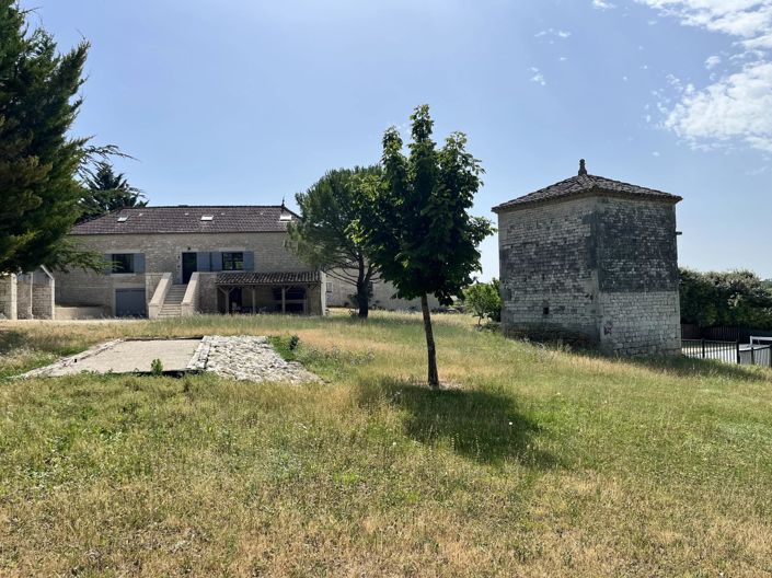 Image No.10-6 Bed Farmhouse for sale