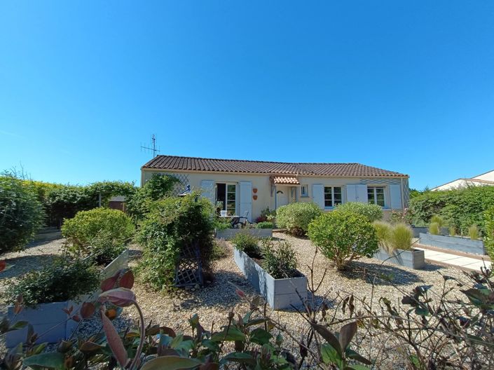 Image No.14-4 Bed House for sale