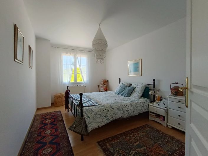 Image No.6-4 Bed House for sale