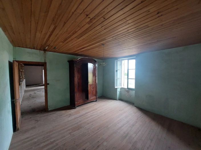 Image No.9-3 Bed House for sale