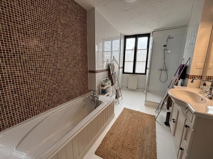 Image No.11-Maison de 5 chambres à vendre à Nanteuil-en-Vallée