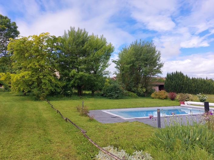 Image No.2-7 Bed House for sale