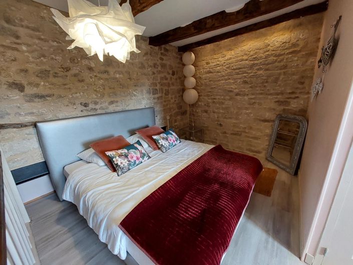 Image No.9-7 Bed House for sale