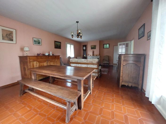 Image No.4-3 Bed House for sale