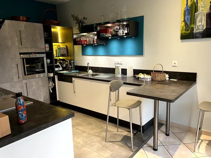 Image No.5-3 Bed Village House for sale