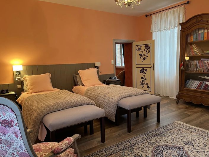 Image No.6-3 Bed Village House for sale