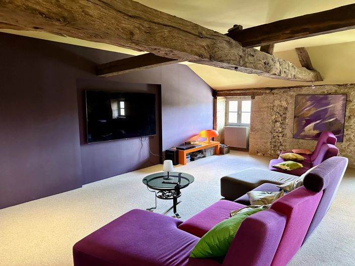 Image No.13-12 Bed House for sale