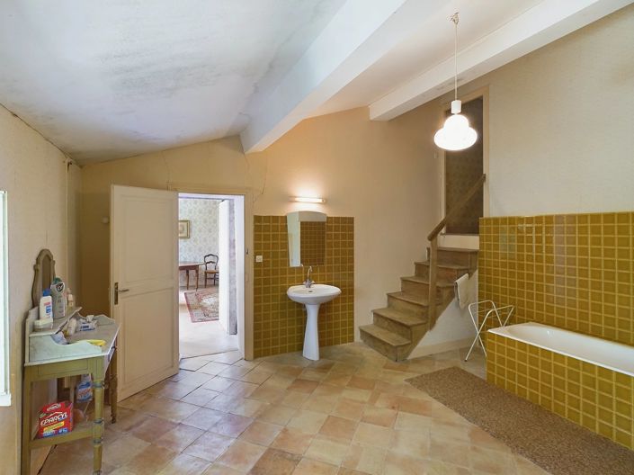 Image No.15-6 Bed House for sale