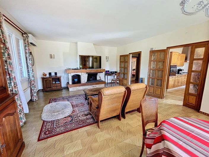 Image No.4-3 Bed House for sale