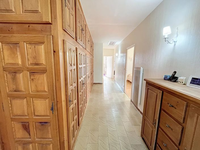 Image No.7-3 Bed House for sale