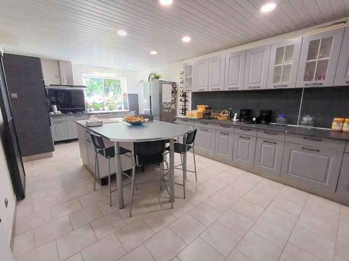 Image No.5-Maison de 5 chambres à vendre à Jonzac