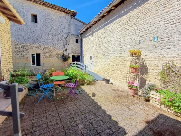 Image No.7-Maison de 5 chambres à vendre à Jonzac