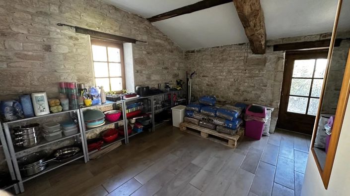 Image No.10-2 Bed House for sale