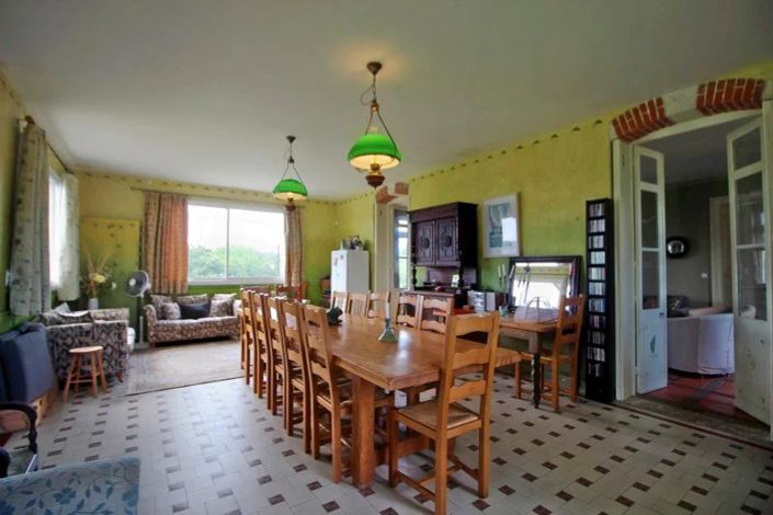 Image No.3-8 Bed House for sale