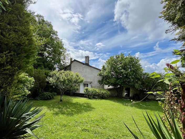 Image No.2-5 Bed House for sale