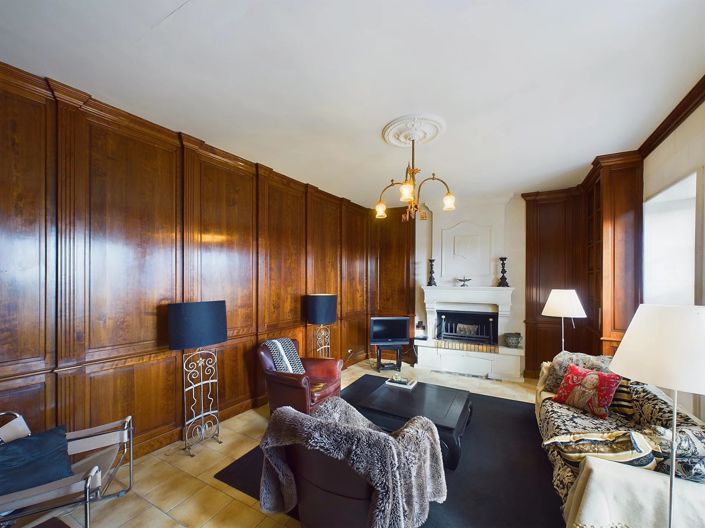 Image No.3-5 Bed House for sale