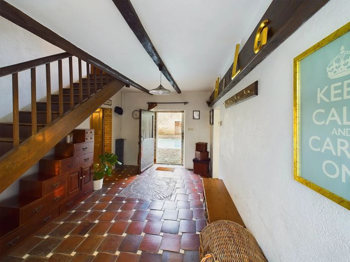 Image No.6-6 Bed Farmhouse for sale