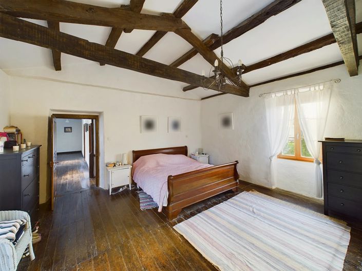Image No.7-6 Bed Farmhouse for sale