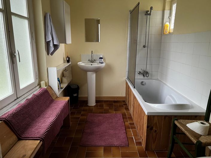 Image No.7-5 Bed House for sale