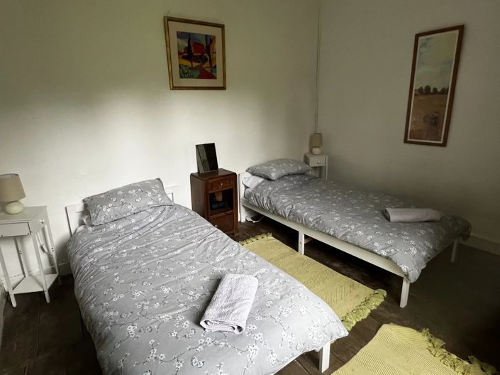 Image No.9-5 Bed House for sale