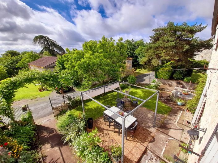 Image No.2-5 Bed Village House for sale