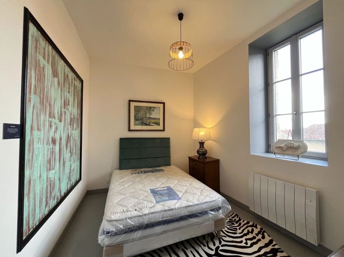 Image No.10-Maison de 7 chambres à vendre à Montmorillon