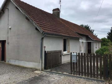 1 - Vienne, Village House