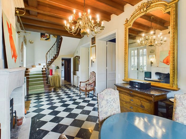 Image No.6-7 Bed House for sale