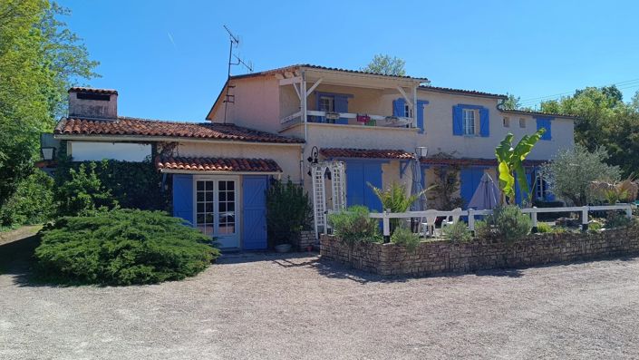 Image No.1-Maison de 11 chambres à vendre à Verteuil-sur-Charente