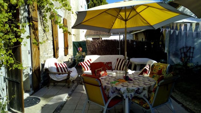 Image No.2-4 Bed House for sale