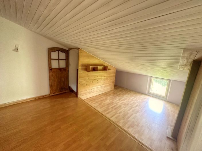 Image No.6-3 Bed Village House for sale