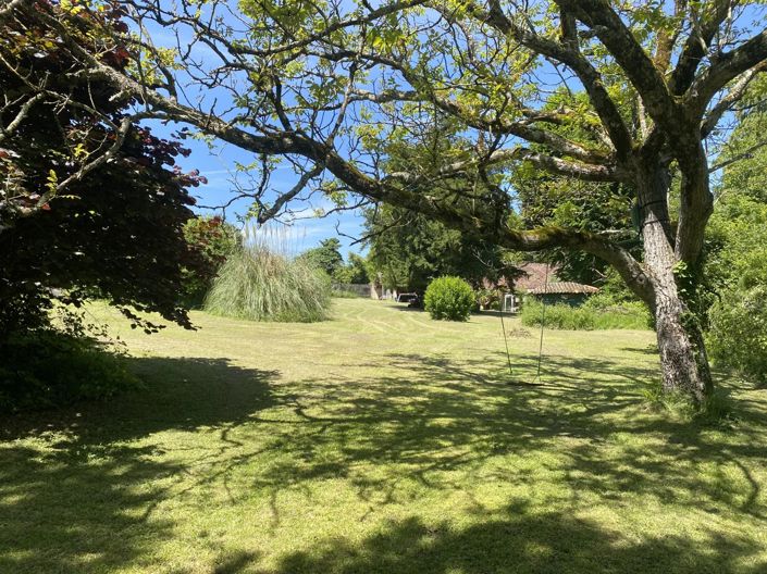 Image No.15-3 Bed Farmhouse for sale