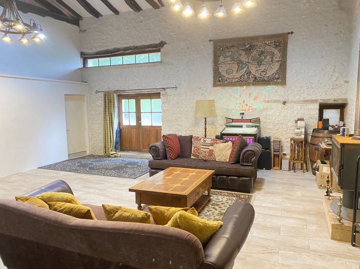 Image No.4-3 Bed Farmhouse for sale