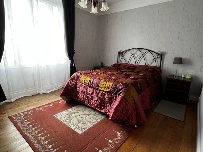 Image No.7-3 Bed House for sale