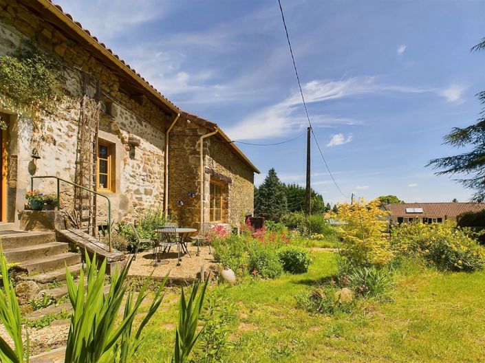 Image No.14-2 Bed House for sale