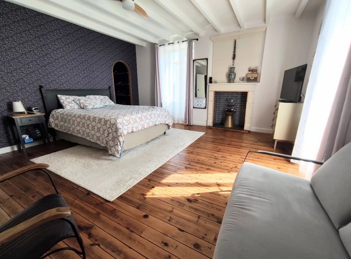 Image No.6-5 Bed House for sale