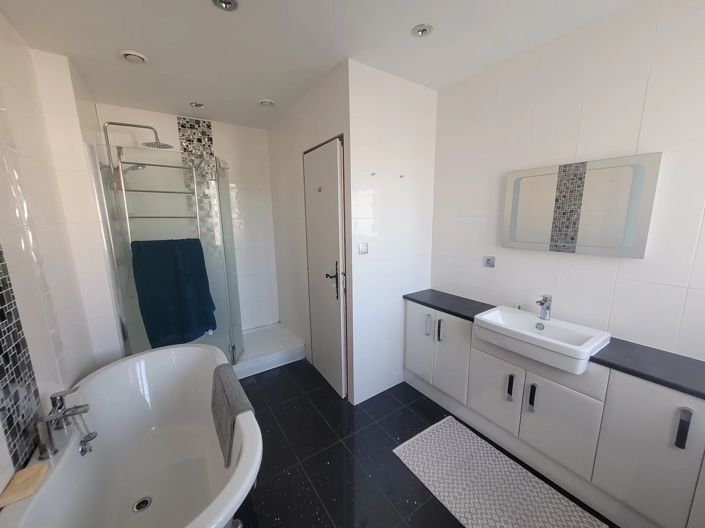 Image No.14-3 Bed Village House for sale