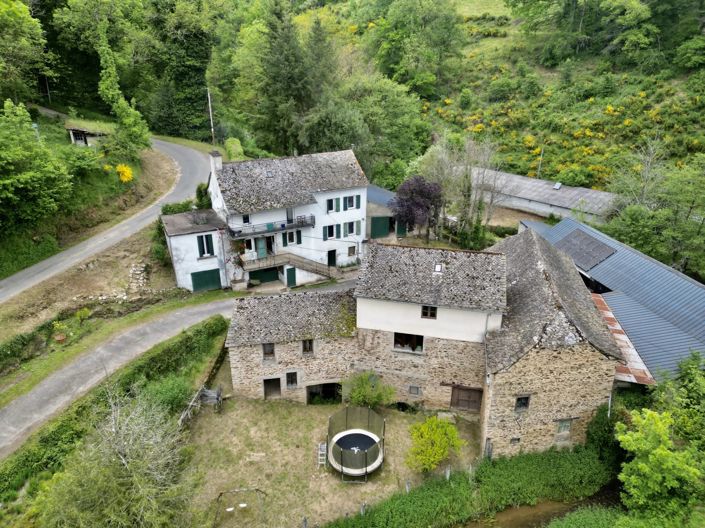 Image No.1-4 Bed House for sale