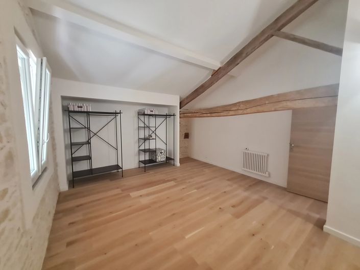 Image No.10-7 Bed House for sale