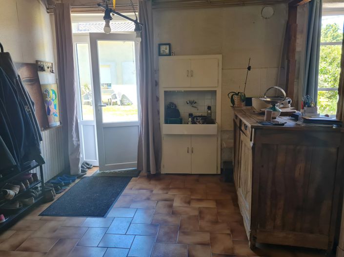 Image No.12-7 Bed House for sale